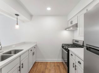1016 E Tri Oaks Ln #45, Houston, TX 77043