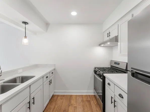 1016 E Tri Oaks Ln #45, Houston, TX 77043
