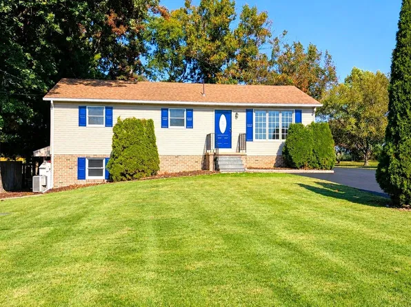 362 Longstreet Dr, Gettysburg, PA 17325
