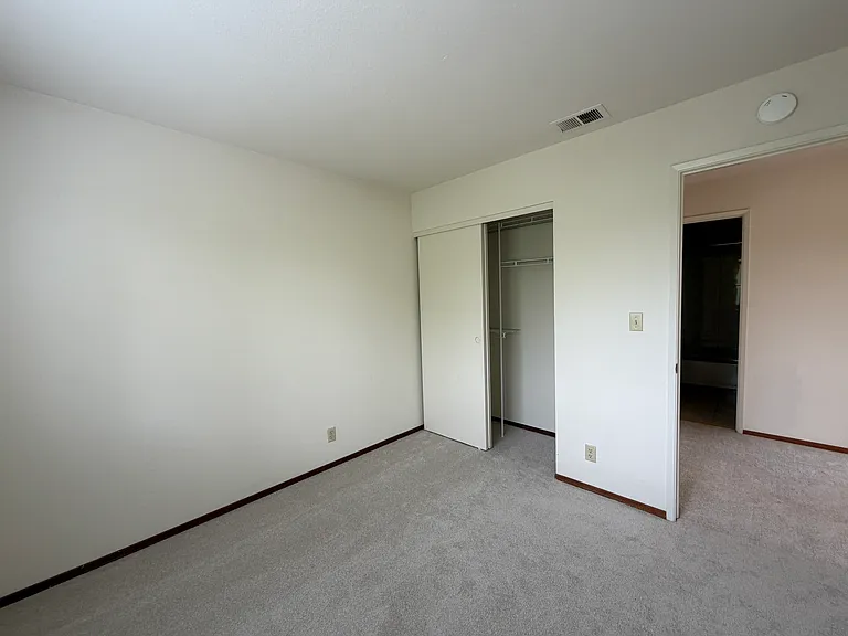 5315 Shattuck Ave — Photo 27