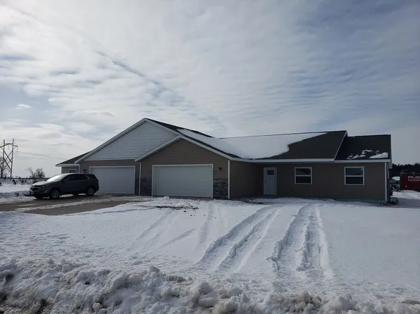 3823 Kensington Pl, Plover, WI 54467