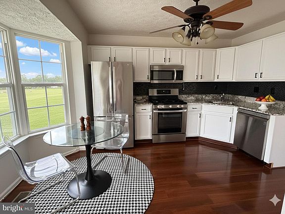 4th image of 5829 Monmouth Ct