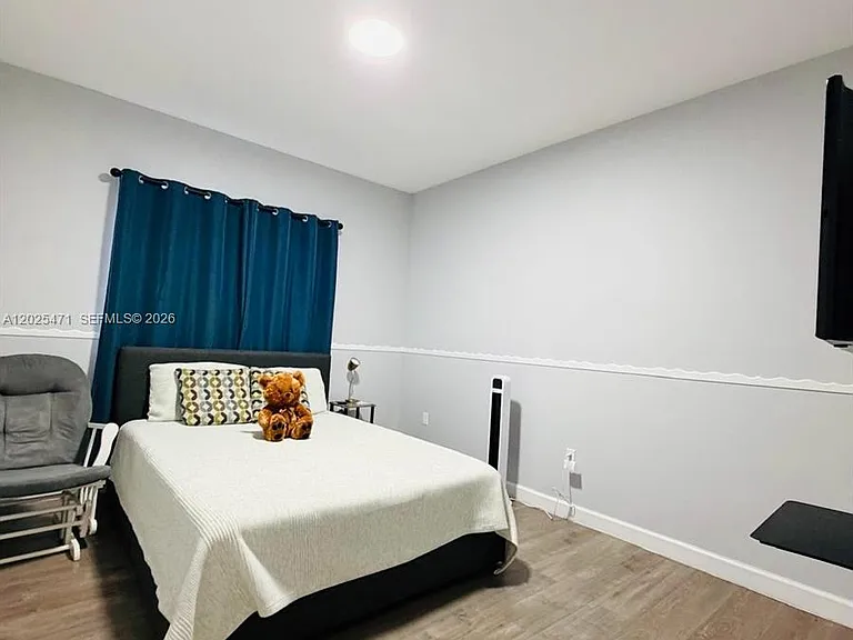 15858 SW 138th Ter — Photo 25
