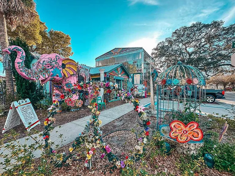 11 Valencia Cir — Photo 18
