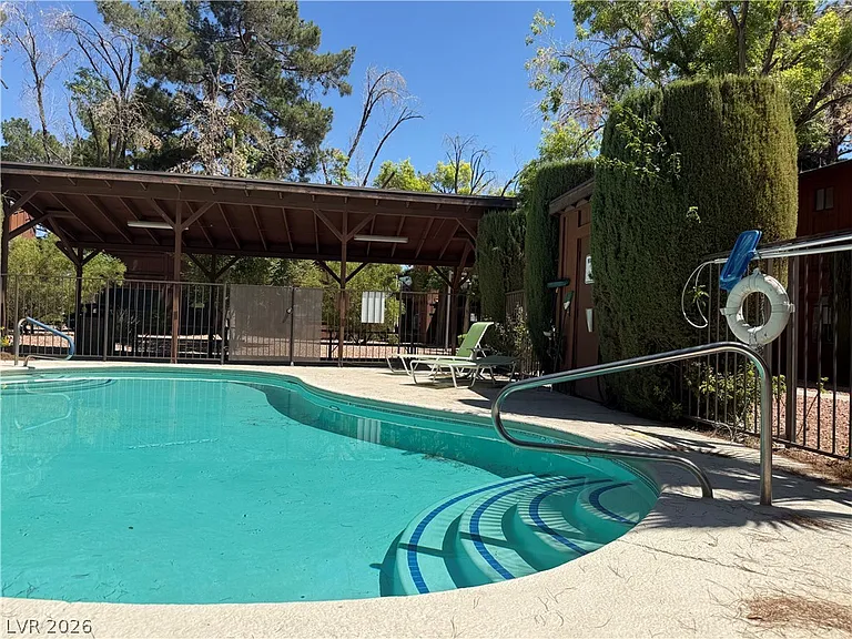 5923 Laredo St — Photo 51