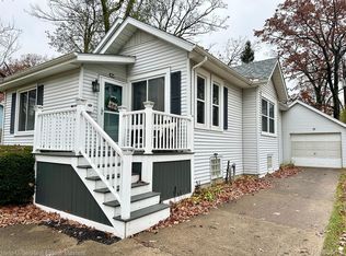 911 Sanborn St N, Pt Huron, MI
