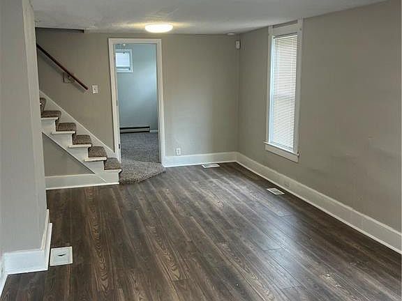 3rd image of 1738 Evansdale Ave