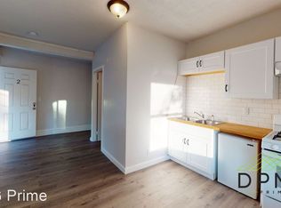214 E Elm St APT 4, Lansing, MI