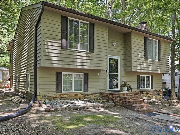 2nd image of 13712 Sutters Mill Cir