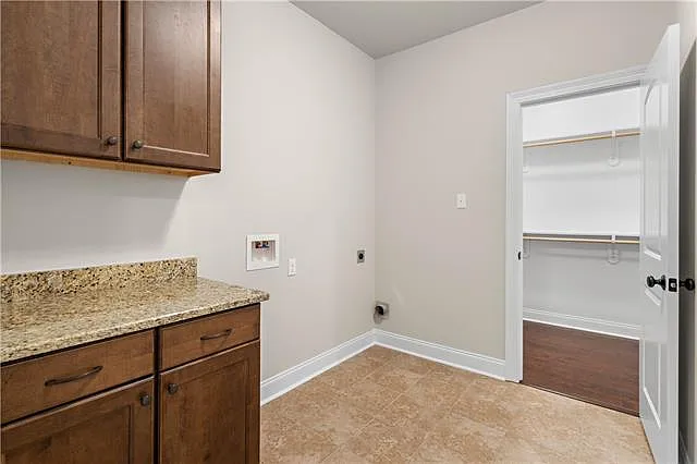 400 Walter Ln — Photo 14