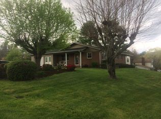 137 Harris Heights Rd, Spruce Pine, NC 28777