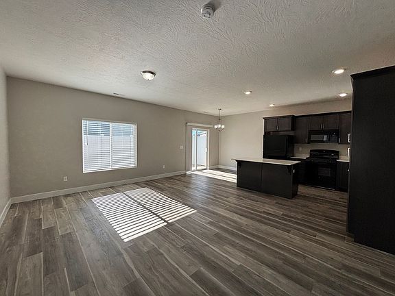 4th image of 1509 W Topaz Dr #C