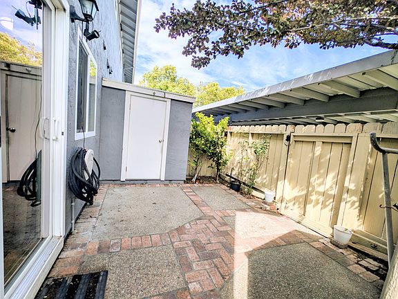 4th image of 4759 Saginaw Cir