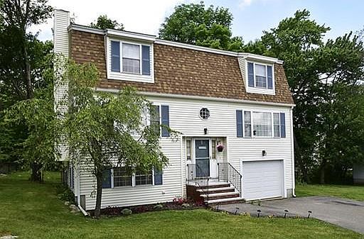 1st image of 3 Honey Ln