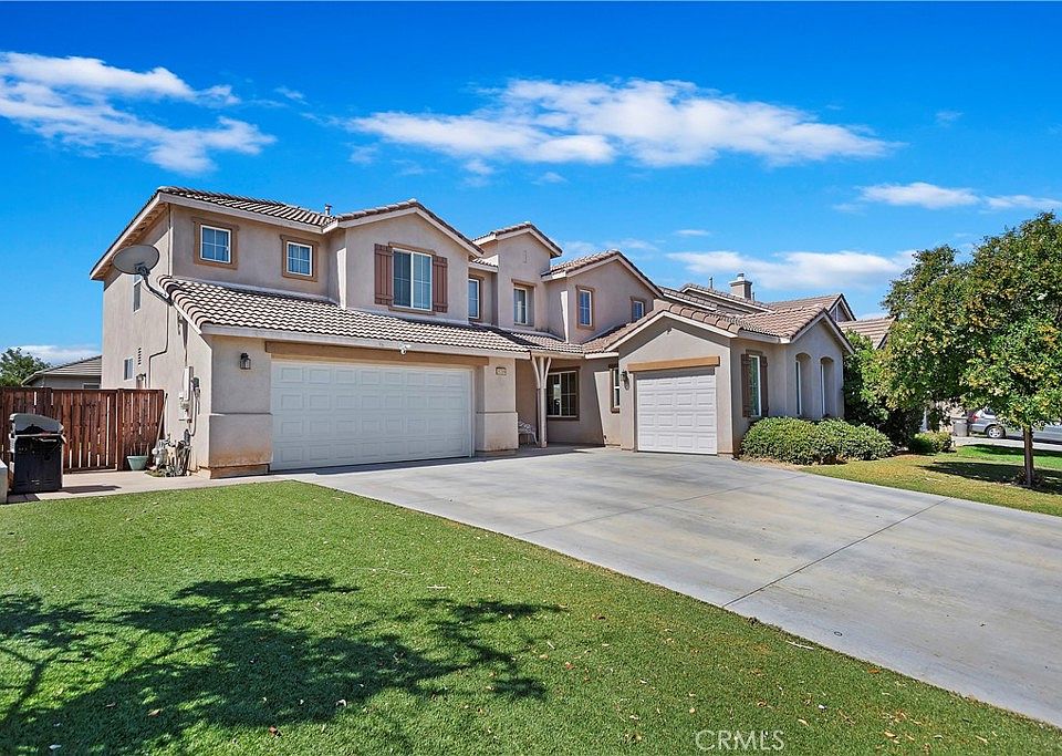 1st image of 26389 Hobart Cir