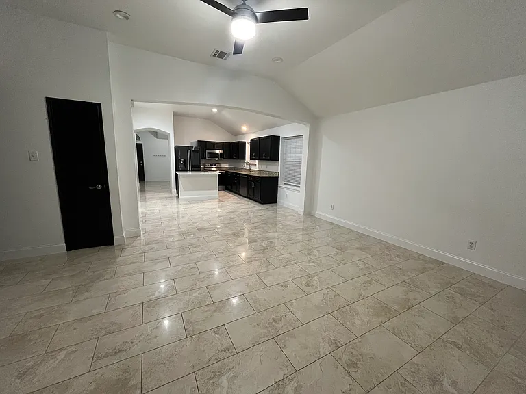 6304 Spring Ranch Dr — Photo 11