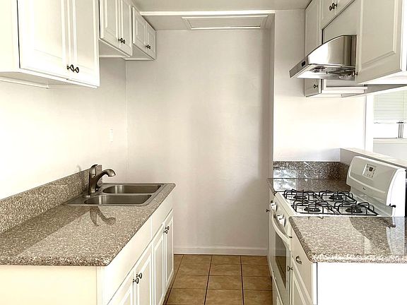 4th image of 149 S Sierra Madre Blvd APT 5
