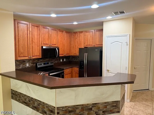 2 bed, 2.5 bath, 1445 sqft, $1,650 — Photo 3