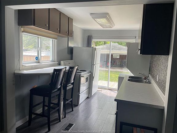 5th image of 1423 Aubin Rd