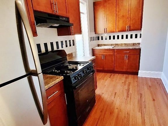 3rd image of 28-26 44th St #Dd4