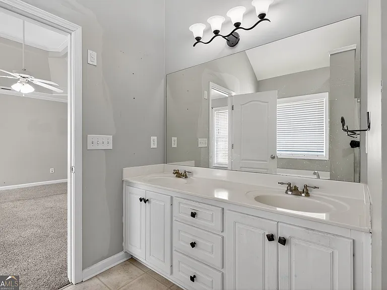 1136 Mason Lee Ave — Photo 25