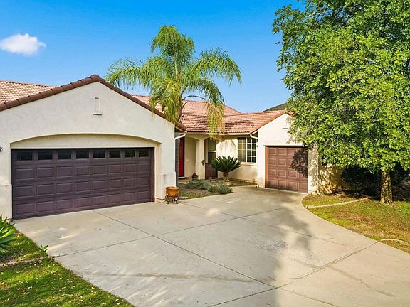 3rd image of 23322 Nuevo Mundo Rd