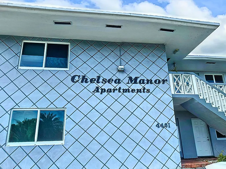 Chelsea Manor Apartments — Photo 6