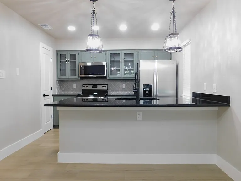 404 Woodson Cir — Photo 8