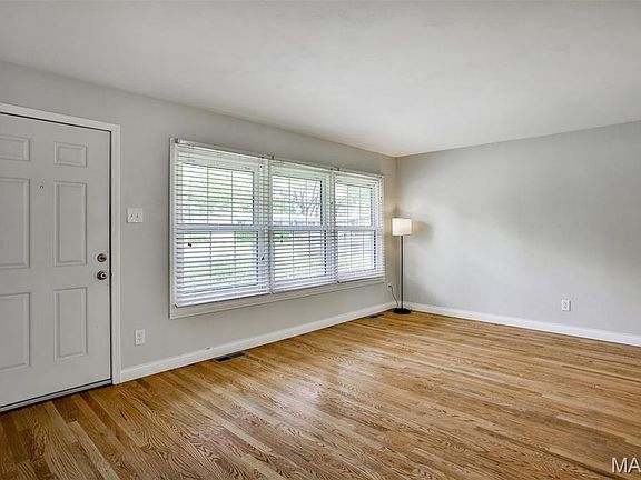 4th image of 785 Manresa Ln