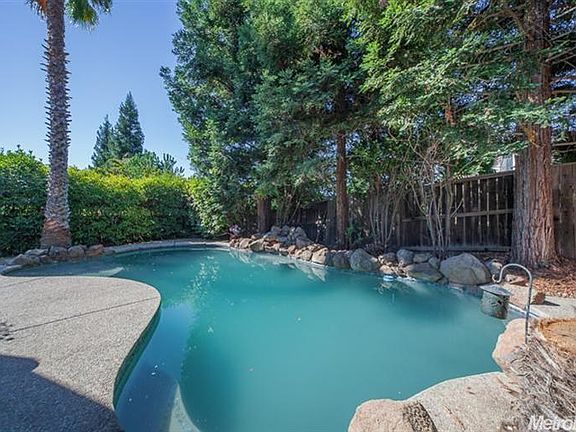 4th image of 1804 Bolling Pl