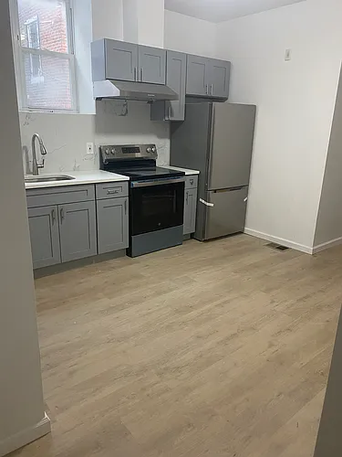 4422 Locust St #1 Photo 1