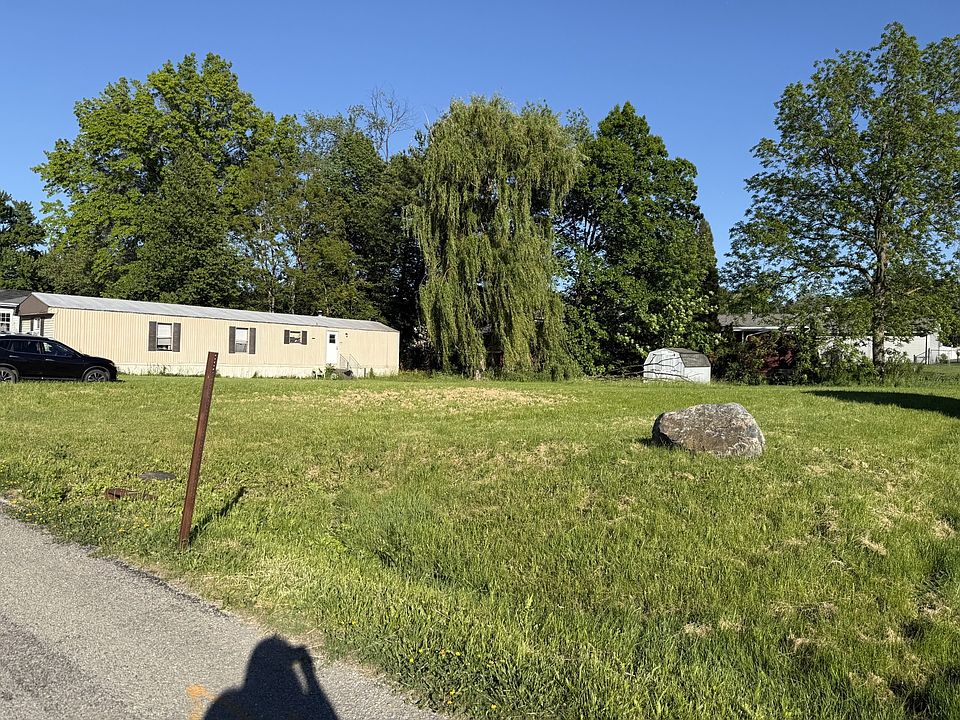 2nd image of 2855 E 30th St