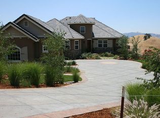 2042 Pinecrest Ct, Vacaville, CA