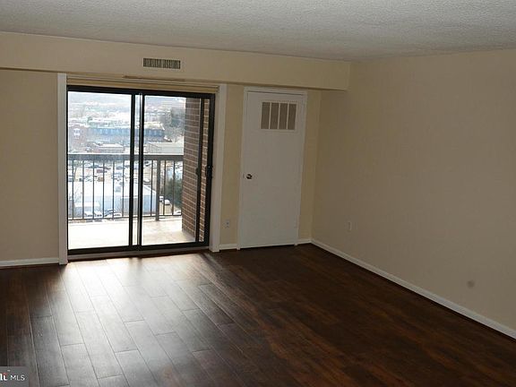 2nd image of 200 N Pickett St APT 1214