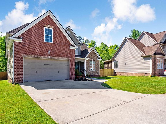 4th image of 1807 Clear Brook Ct