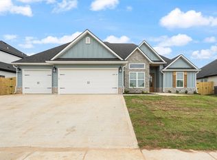 1151 Red Maple St, Centerton, AR 72719