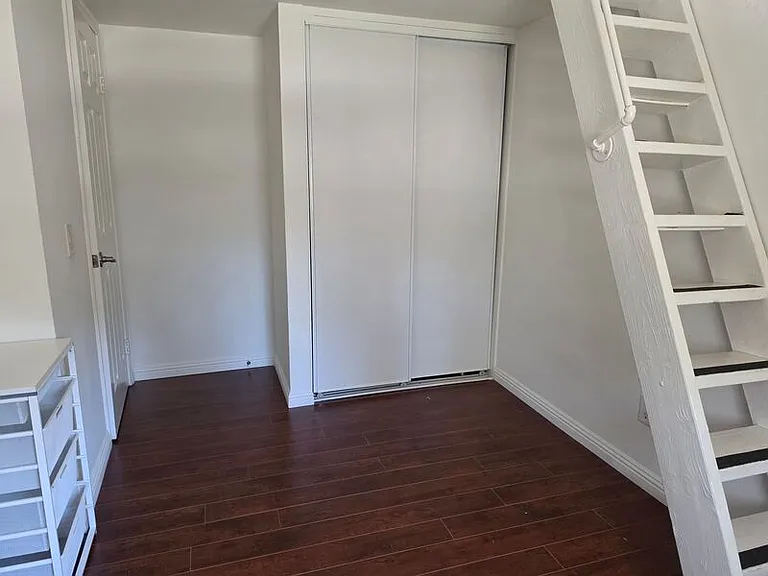 398 N Brook Glen Ln — Photo 34