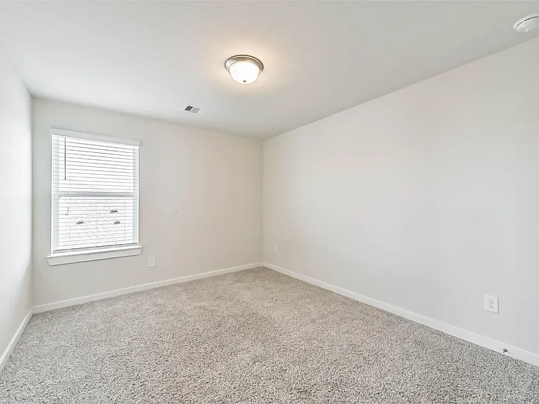 8515 Lake Groove Ln — Photo 18