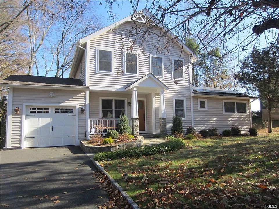 1st image of 115 Deertrack Ln