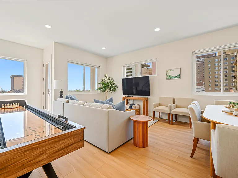 101 A Westminster Ave — Photo 1