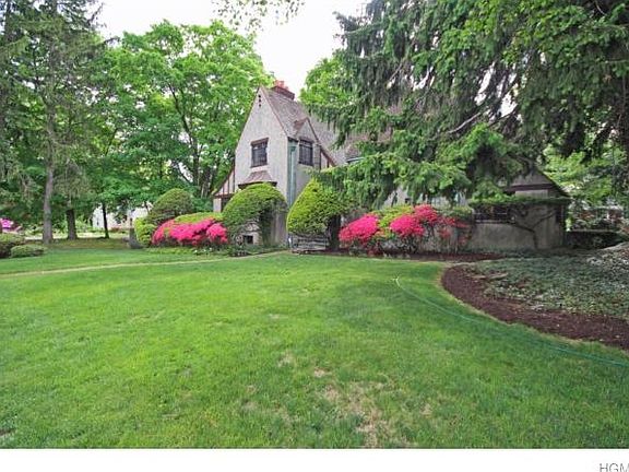 2nd image of 45 Browning Dr