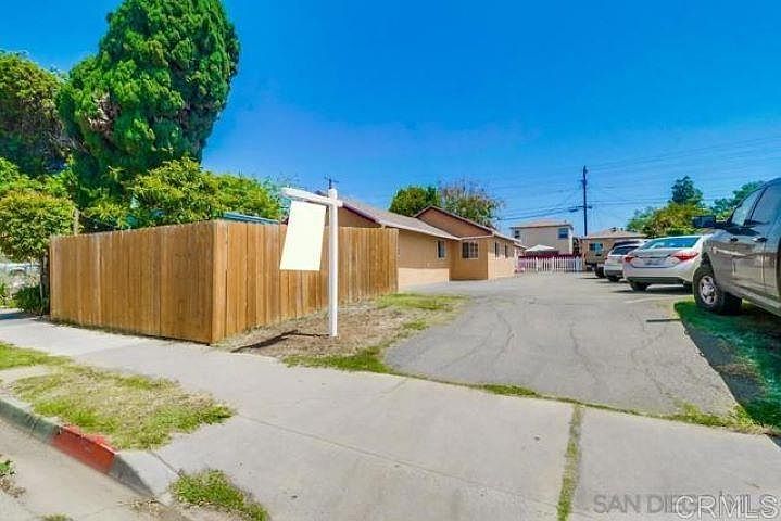 1st image of 1927-31 C Ave