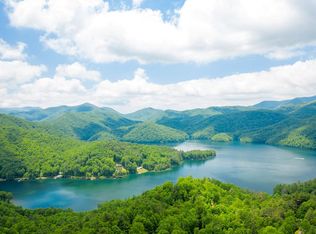 149 E Mountain Top Dr, Topton, NC 28781