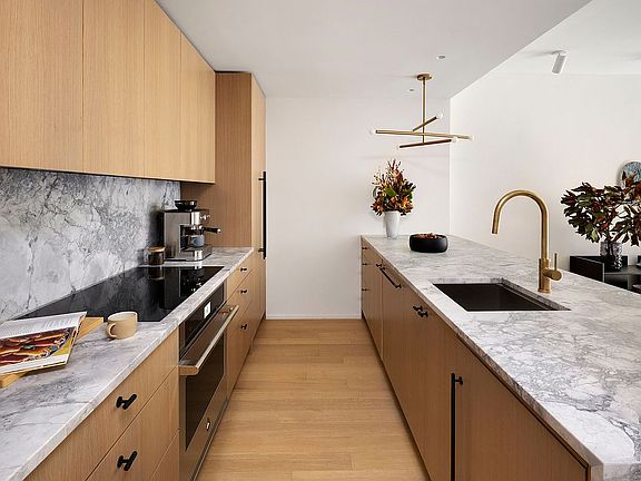 3rd image of 349 W 51st St #3D