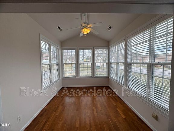 4th image of 4622 Ivy Blossom Ln