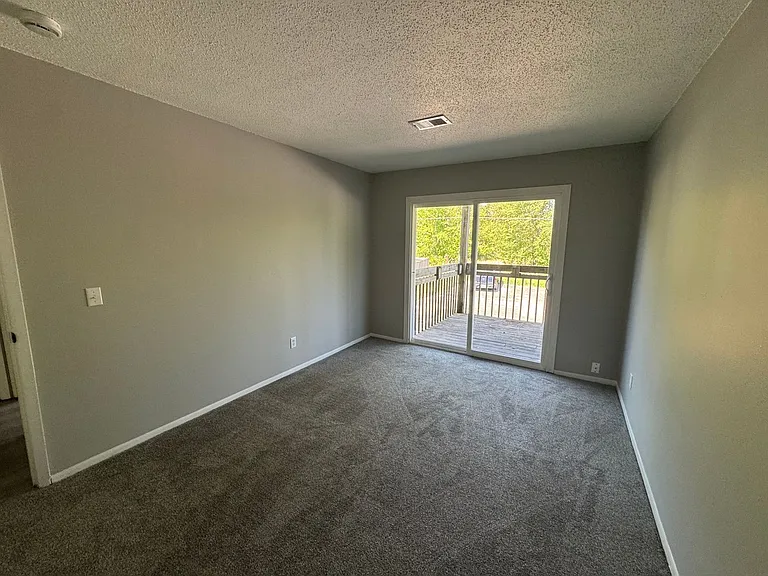 3536 Heatherton Dr — Photo 6