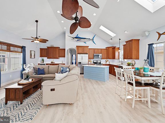 2nd image of 13332 Ocean Dr