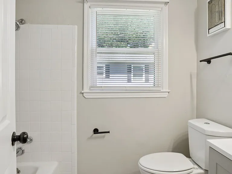 1601 West Townhomes — Photo 16