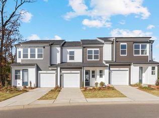 3045 Hutton Gardens Ln, Charlotte, NC 28269