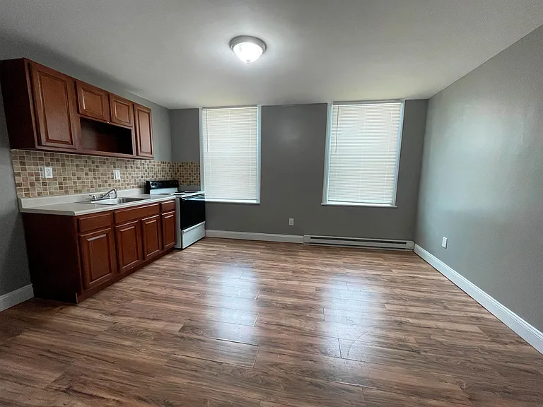 1934 W Ontario St #2 — Photo 3